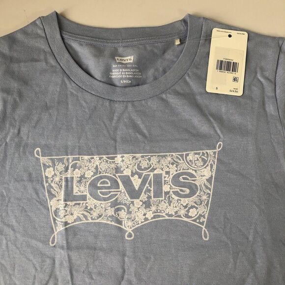 Levi's Women’s Perfect Tee Standard Fit Floral Spell Out Light Blue Small NWT - Picture 12 of 16